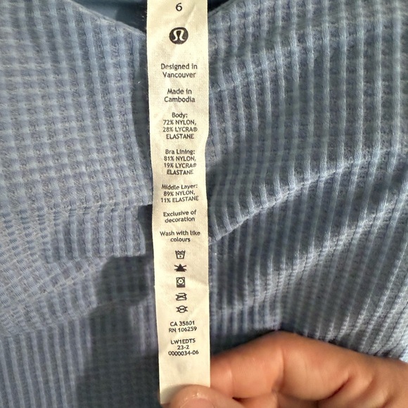 Lululemon Scoop Neck Yoga Tank Top – Grid Texture | Size 6 |Blue - Picture 5 of 7